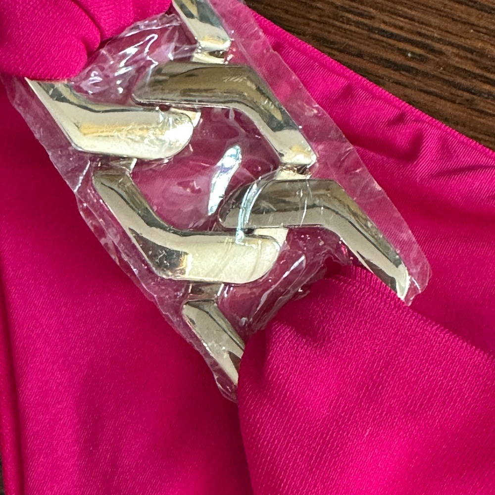 NWT ❤️ Robin Piccone Fuchsia Bikini with Gold Accents.  MSRP $216 - Picture 10 of 12